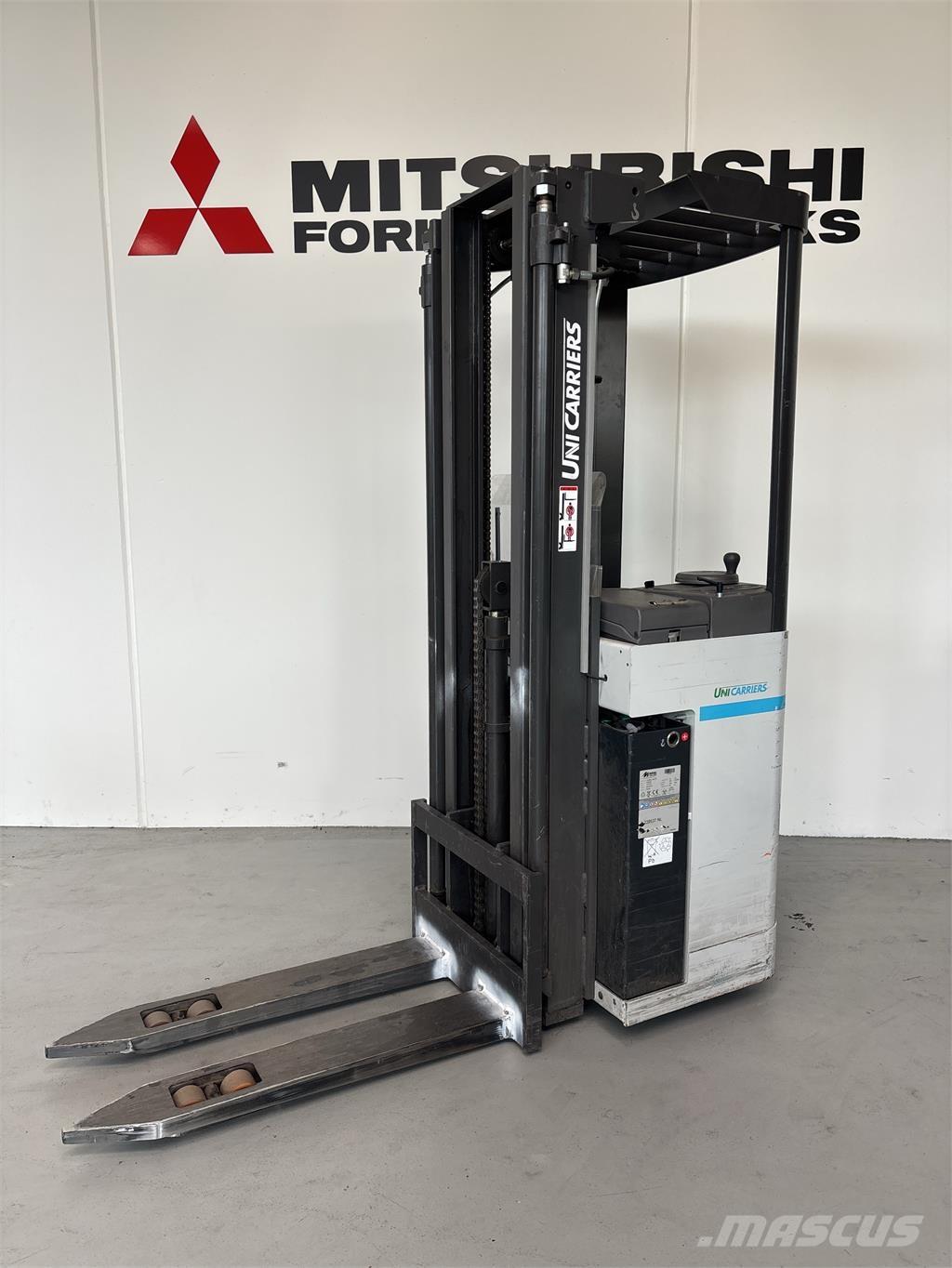 Atlet A160 Ajettavat pinoamisvaunut