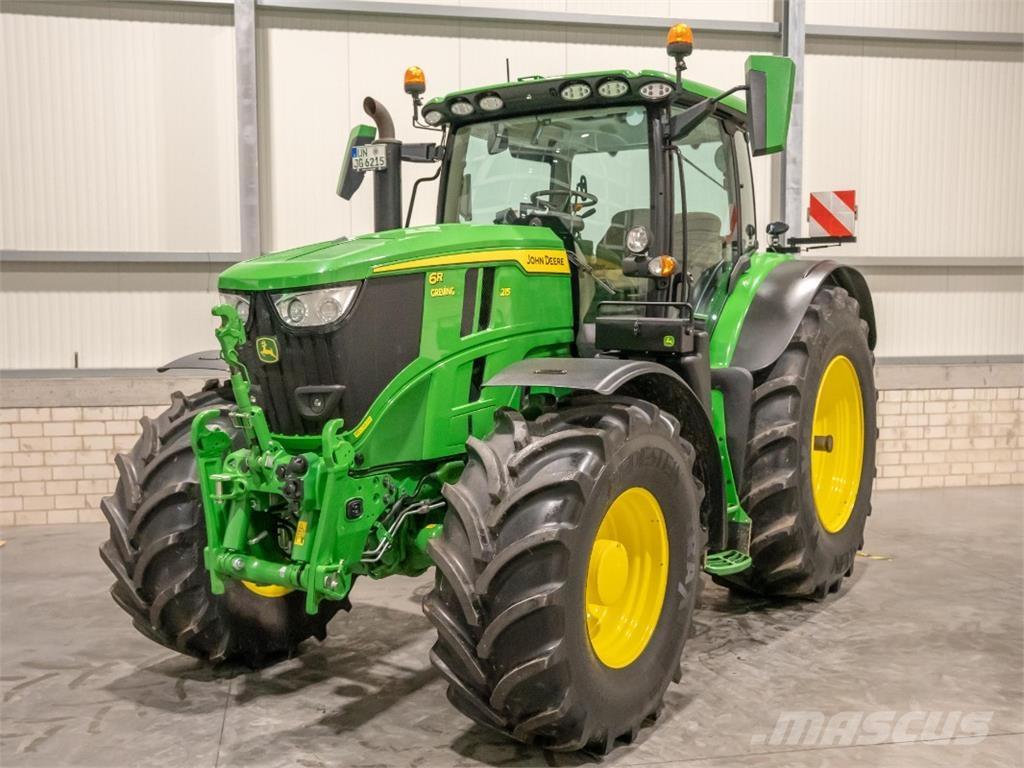John Deere 6R215 Traktorit
