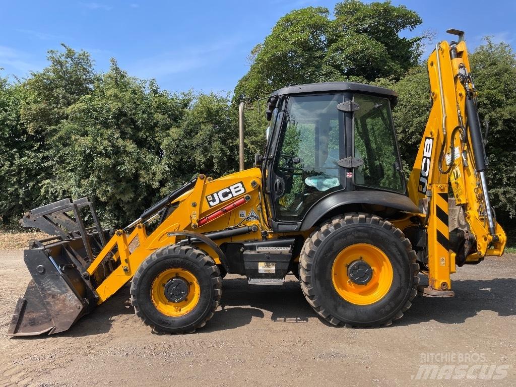 JCB 3 CX Kaivurikuormaajat