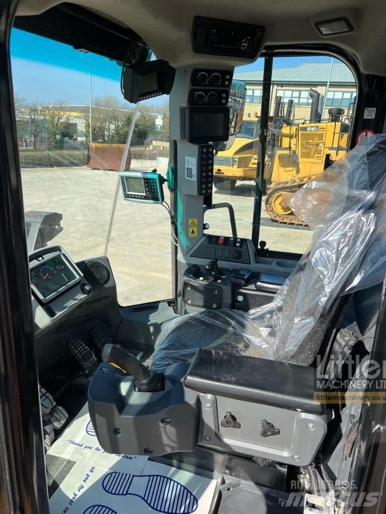 CAT 966 M Pyöräkuormaajat