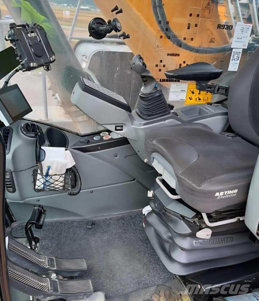 Liebherr R 930 G8 Telakaivukoneet