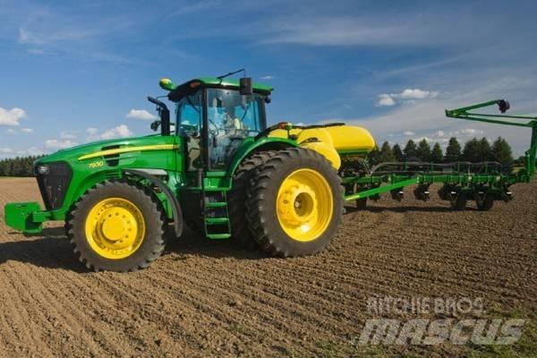 John Deere JD7930 Traktorit