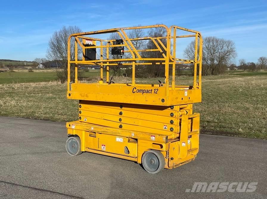 Haulotte Compact 12 Saksilavat