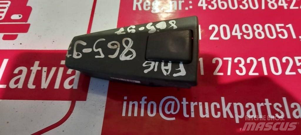 Volvo FH 12.  20568858 Ohjaamot ja sisustat