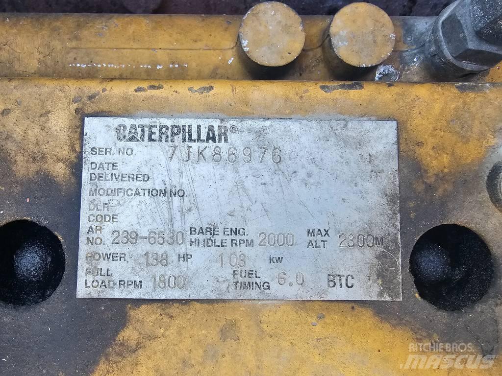 CAT 321C Telakaivukoneet