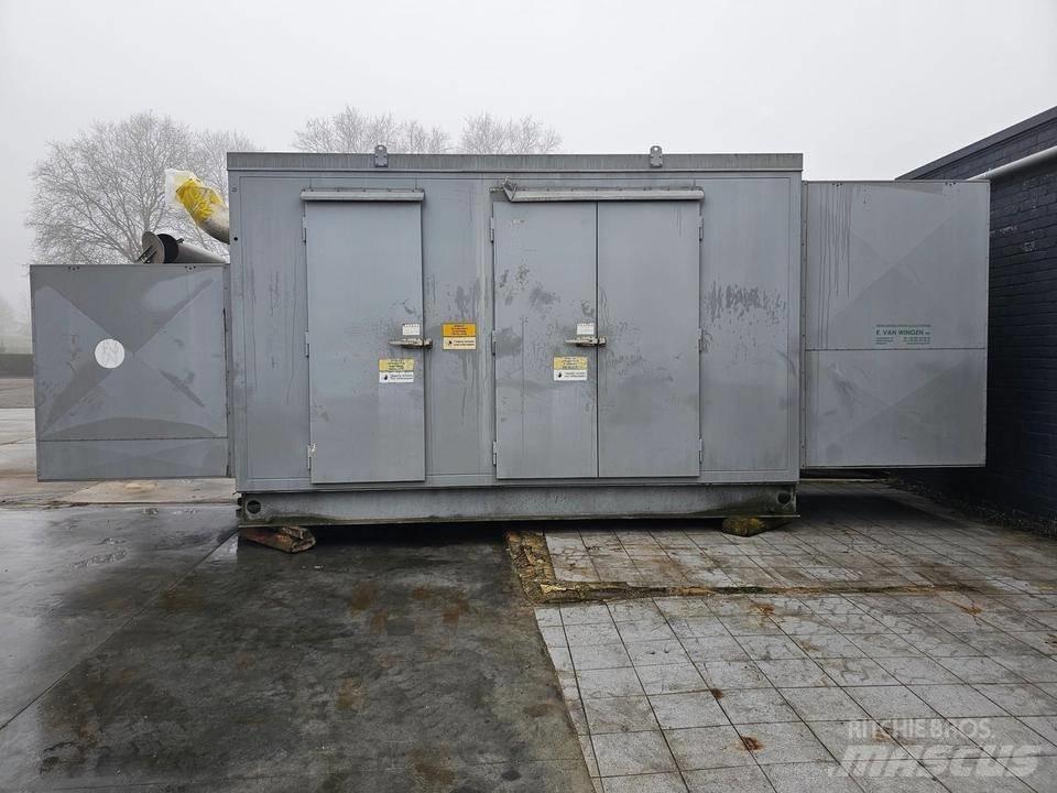Perkins 800 KVA Dieselgeneraattorit