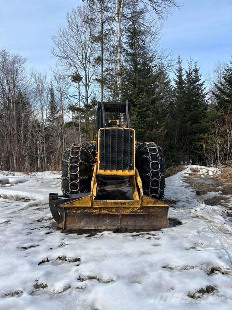 John Deere 640 D Juontokoneet