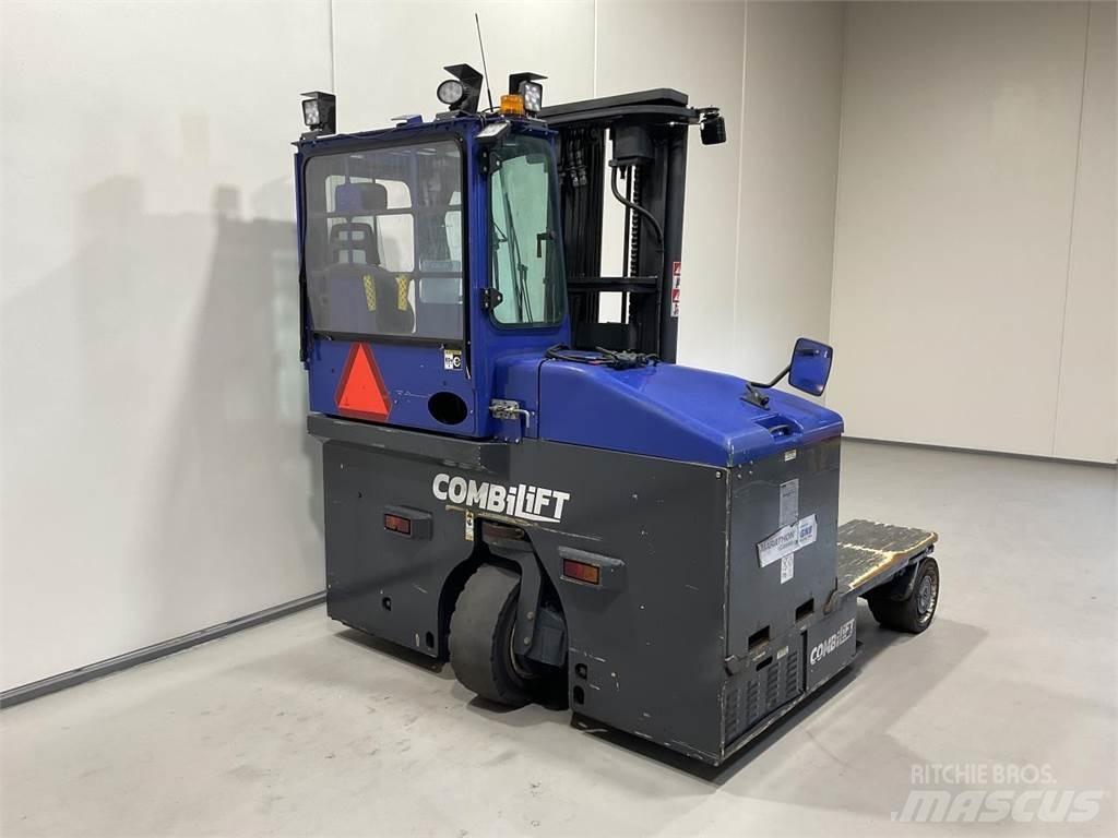 Combilift C4000ET Nelitietrukit