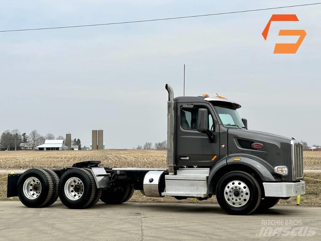 Peterbilt 567 Vetopöytäautot