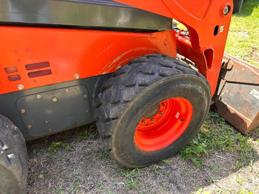 Kubota SSV 75 Liukuohjatut kuormaajat