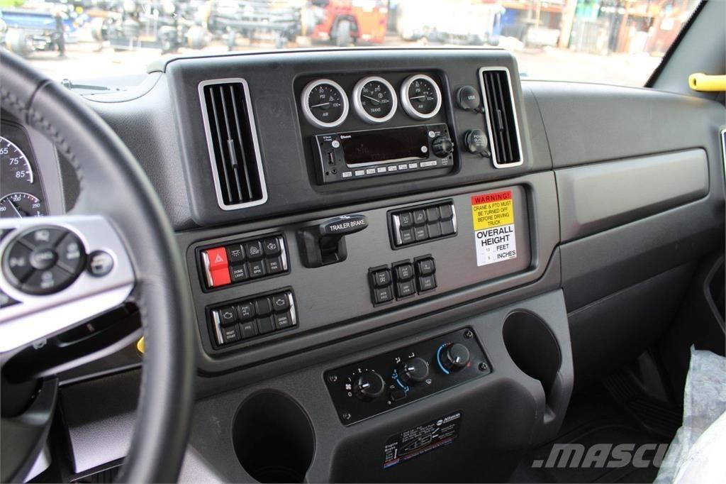 BIK WC 75 Nosturiautot