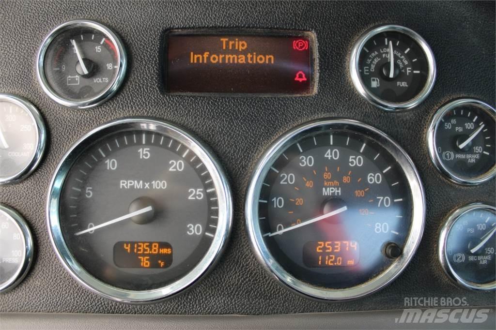 Elliott E160 Nosturiautot