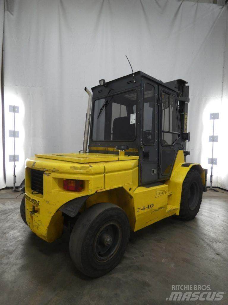 Heden 7440 Dieseltrukit