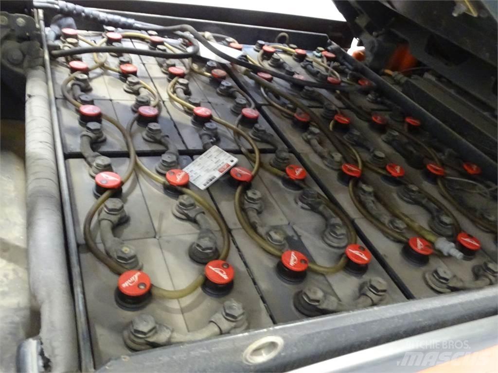 Linde E30HL Sähkötrukit