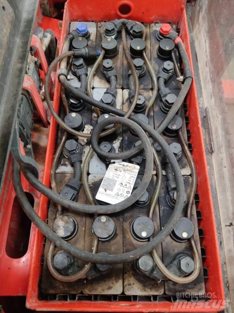 Linde L14 Käyden ajettavat pinoamistrukit
