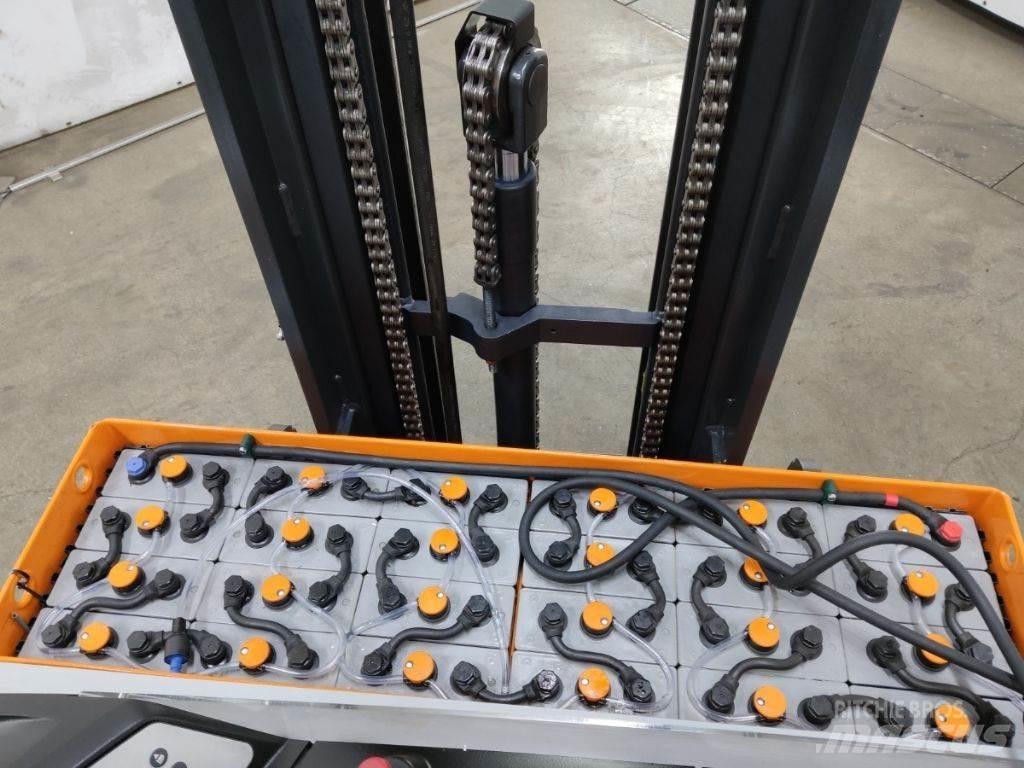 Still FM-X10 Työntömastotrukit