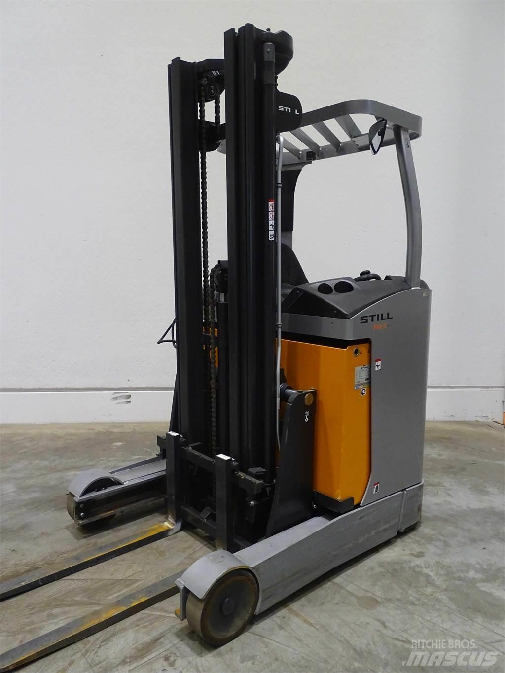 Still FM-X10 Työntömastotrukit