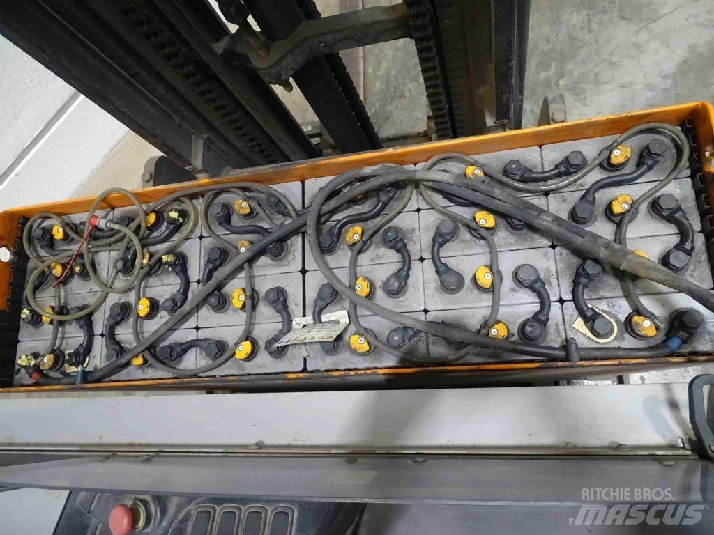 Still FM-X12 Työntömastotrukit