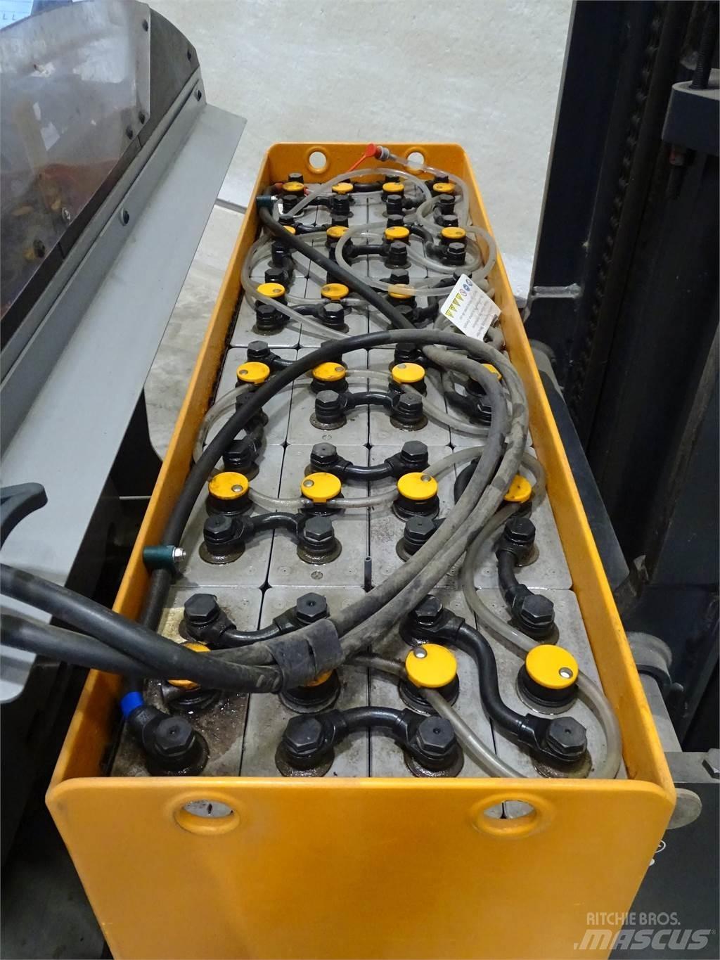 Still FM-X12 Työntömastotrukit
