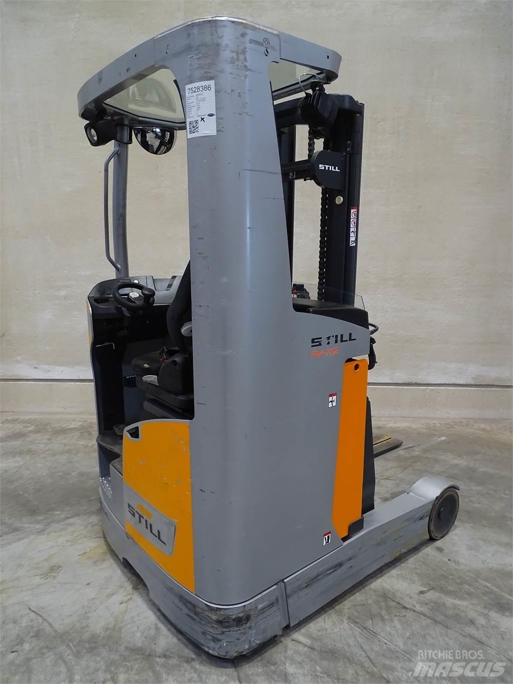 Still FM-X12 Työntömastotrukit