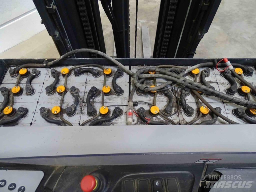 Still FM-X14 Työntömastotrukit