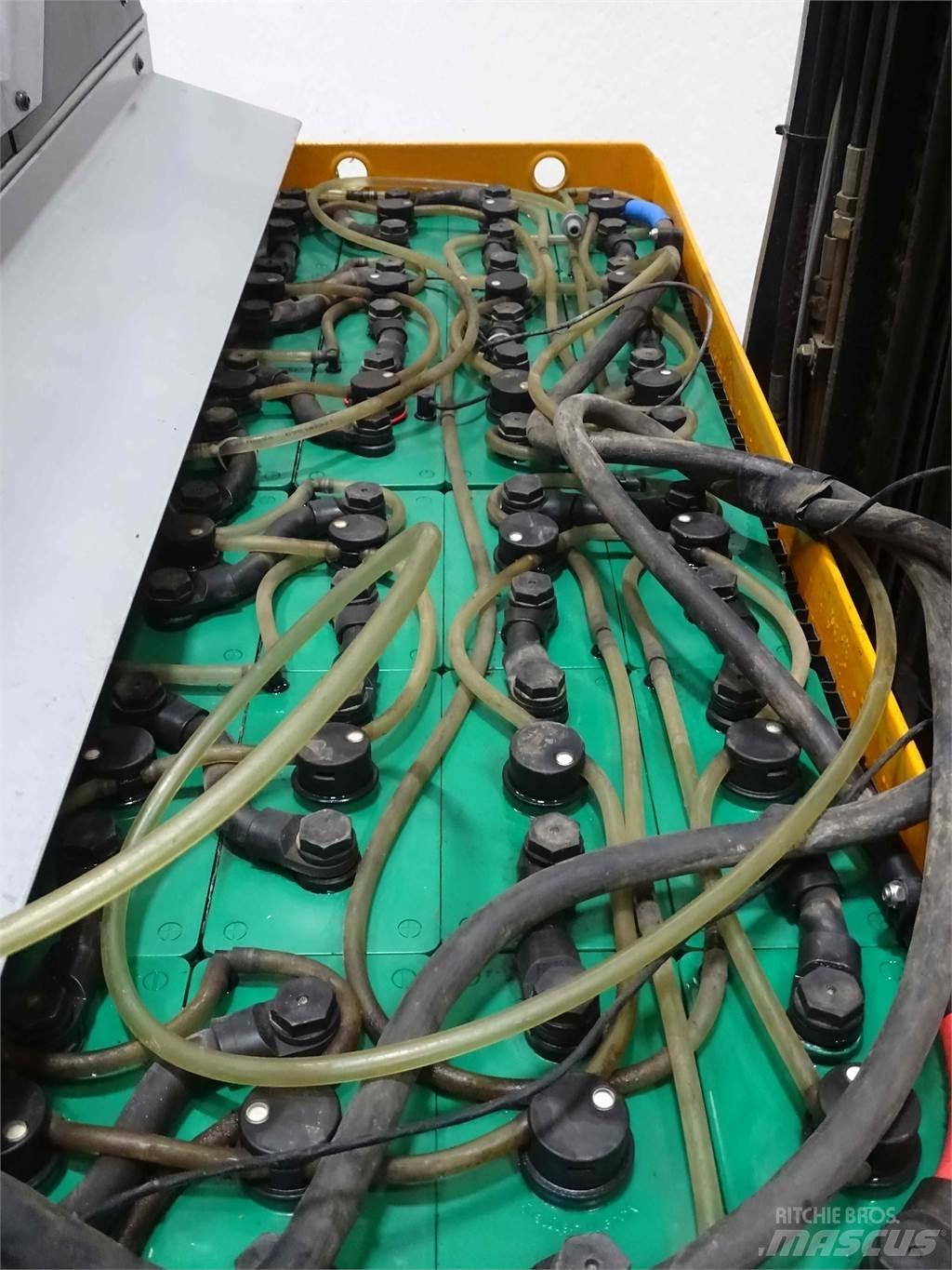 Still FM-X14 Työntömastotrukit