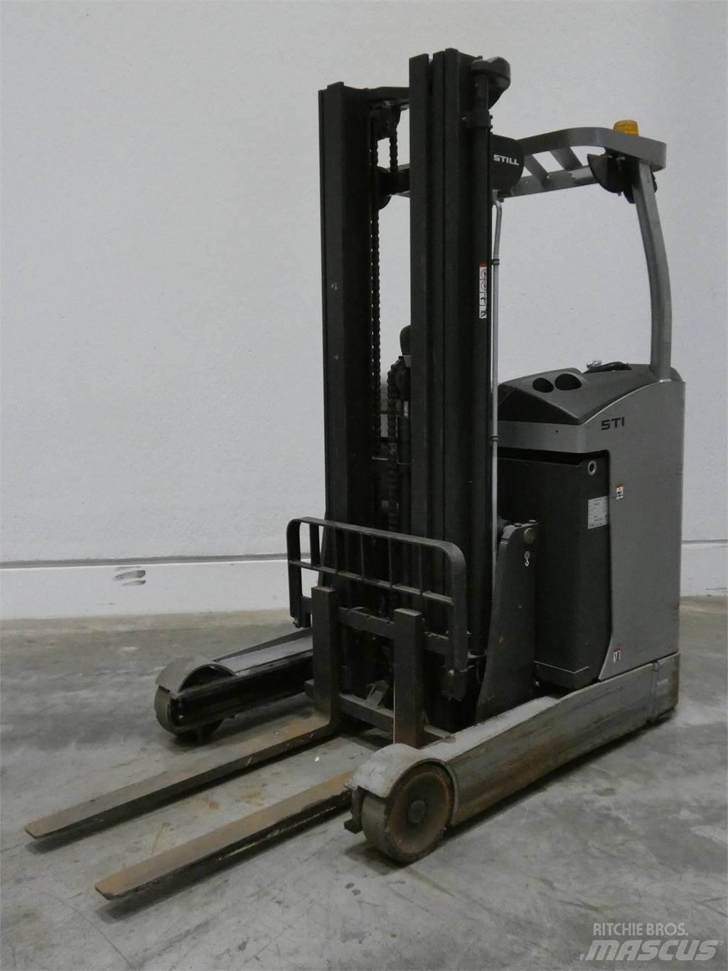 Still FM-X14 Työntömastotrukit