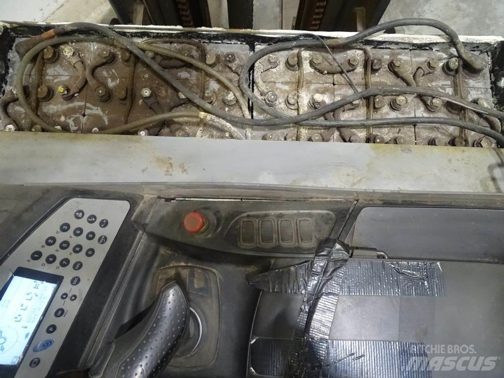 Still FM-X14 Työntömastotrukit