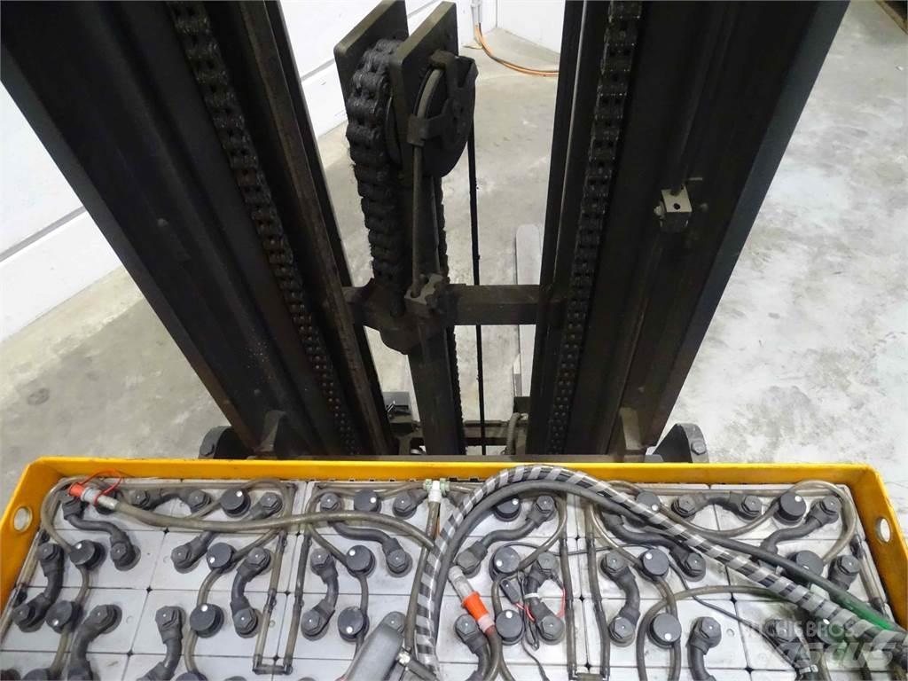Still FM-X14 Työntömastotrukit