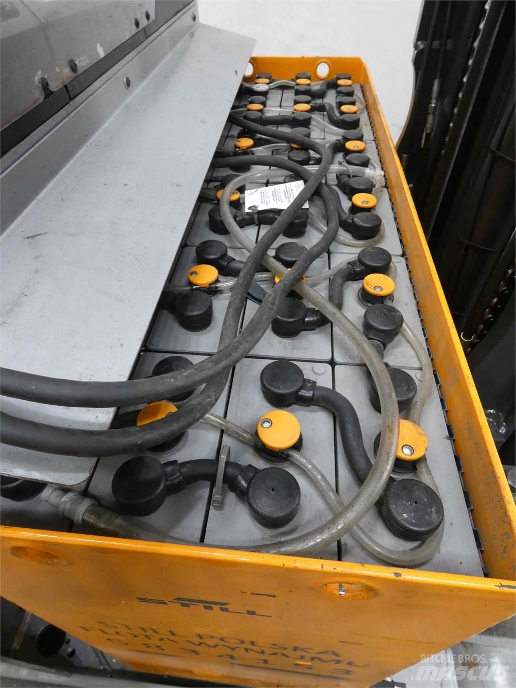 Still FM-X14 Työntömastotrukit