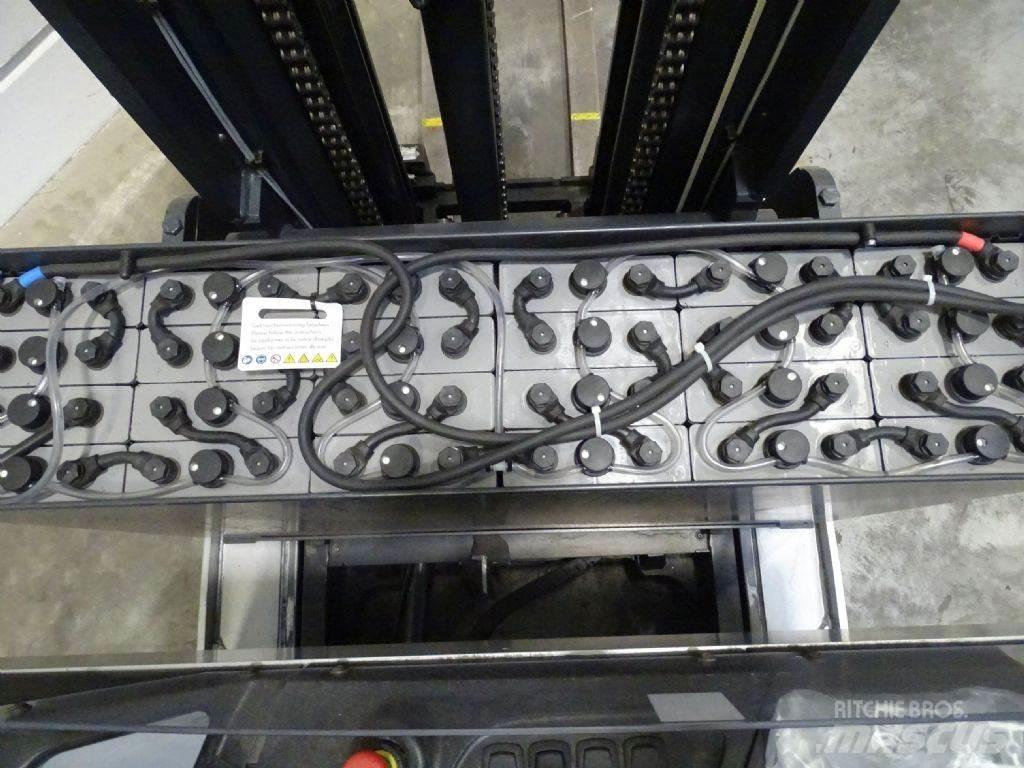 Still FM-X17 Työntömastotrukit