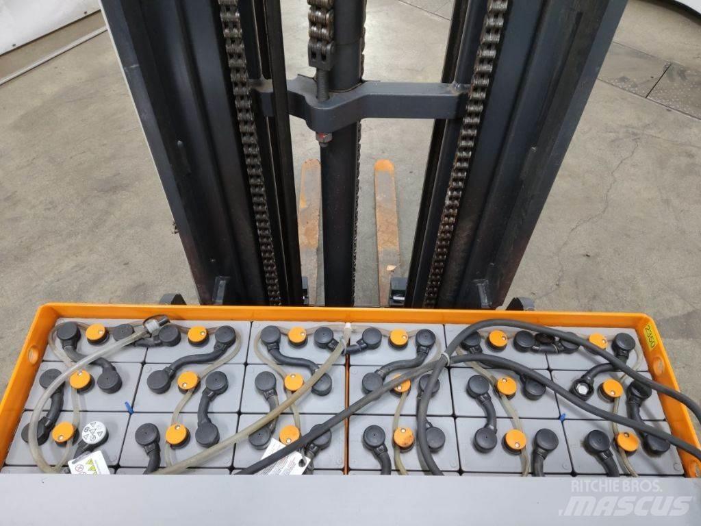 Still FM-X17 Työntömastotrukit
