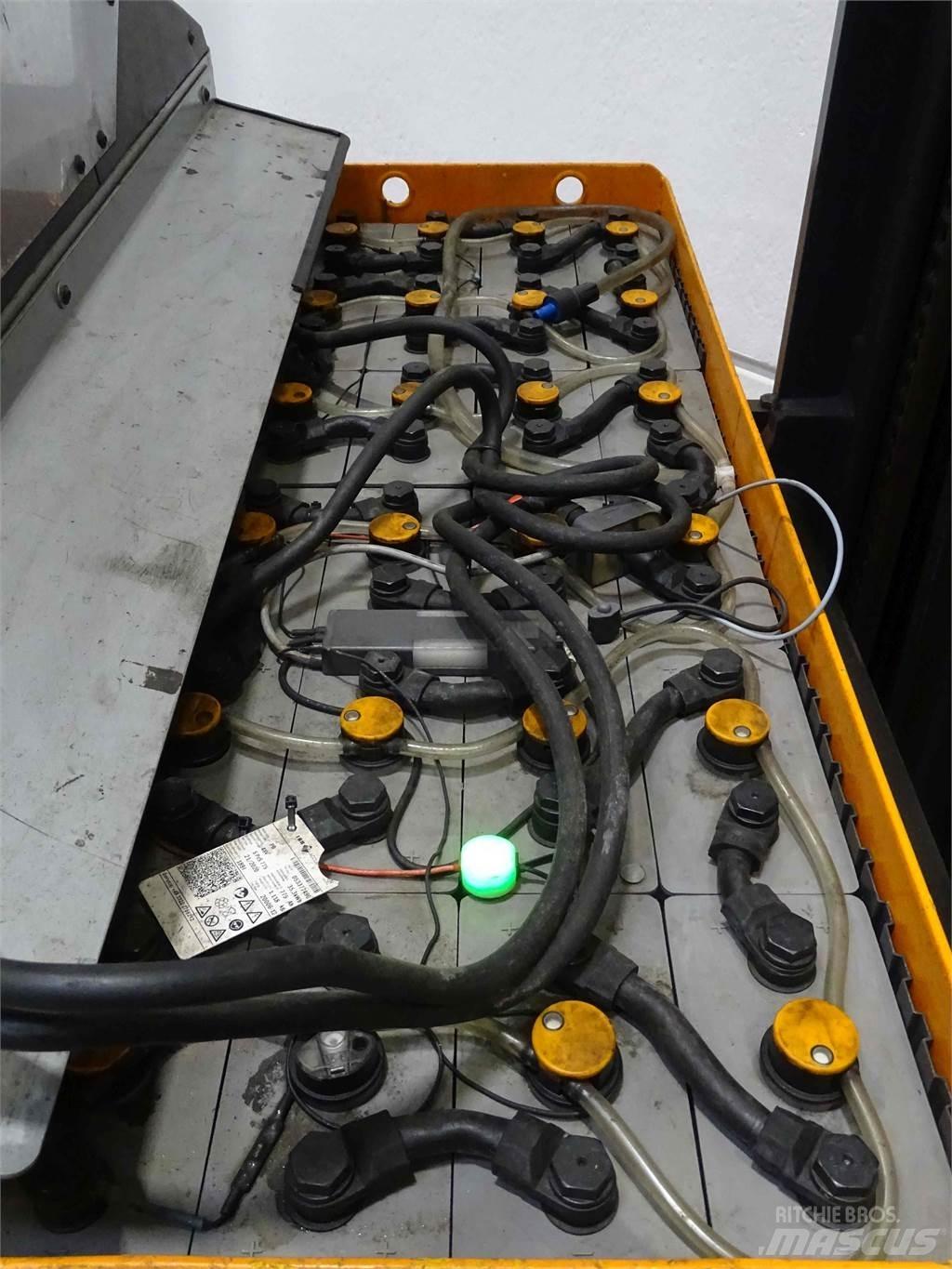 Still FM-X17 Työntömastotrukit