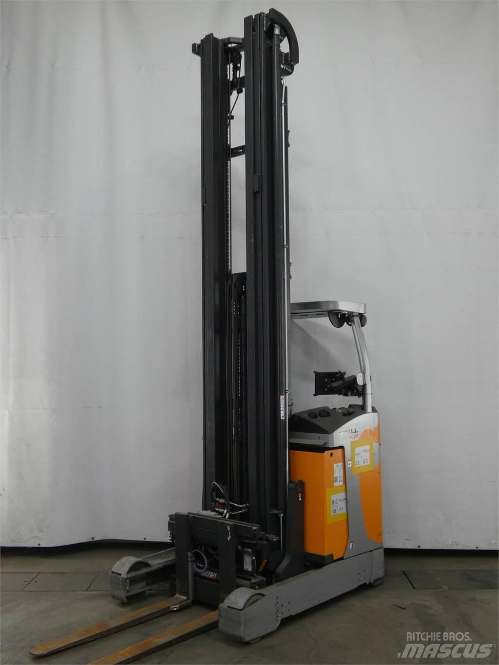 Still FM-X17 Työntömastotrukit