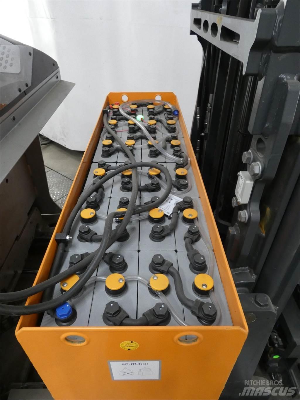Still FM-X17 Työntömastotrukit