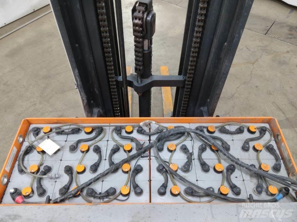 Still FM-X17 Työntömastotrukit