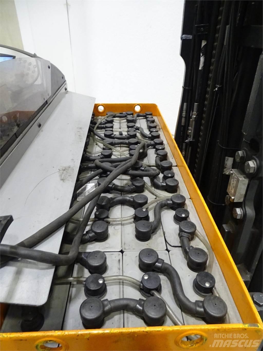 Still FM-X17 Työntömastotrukit