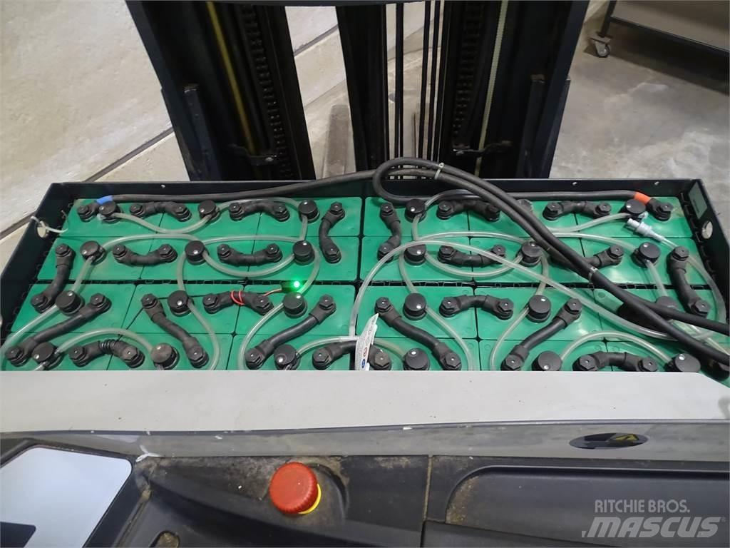 Still FM-X17 Työntömastotrukit