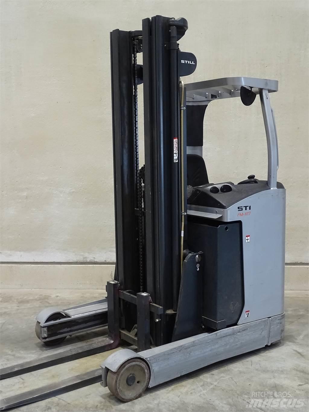 Still FM-X17 Työntömastotrukit