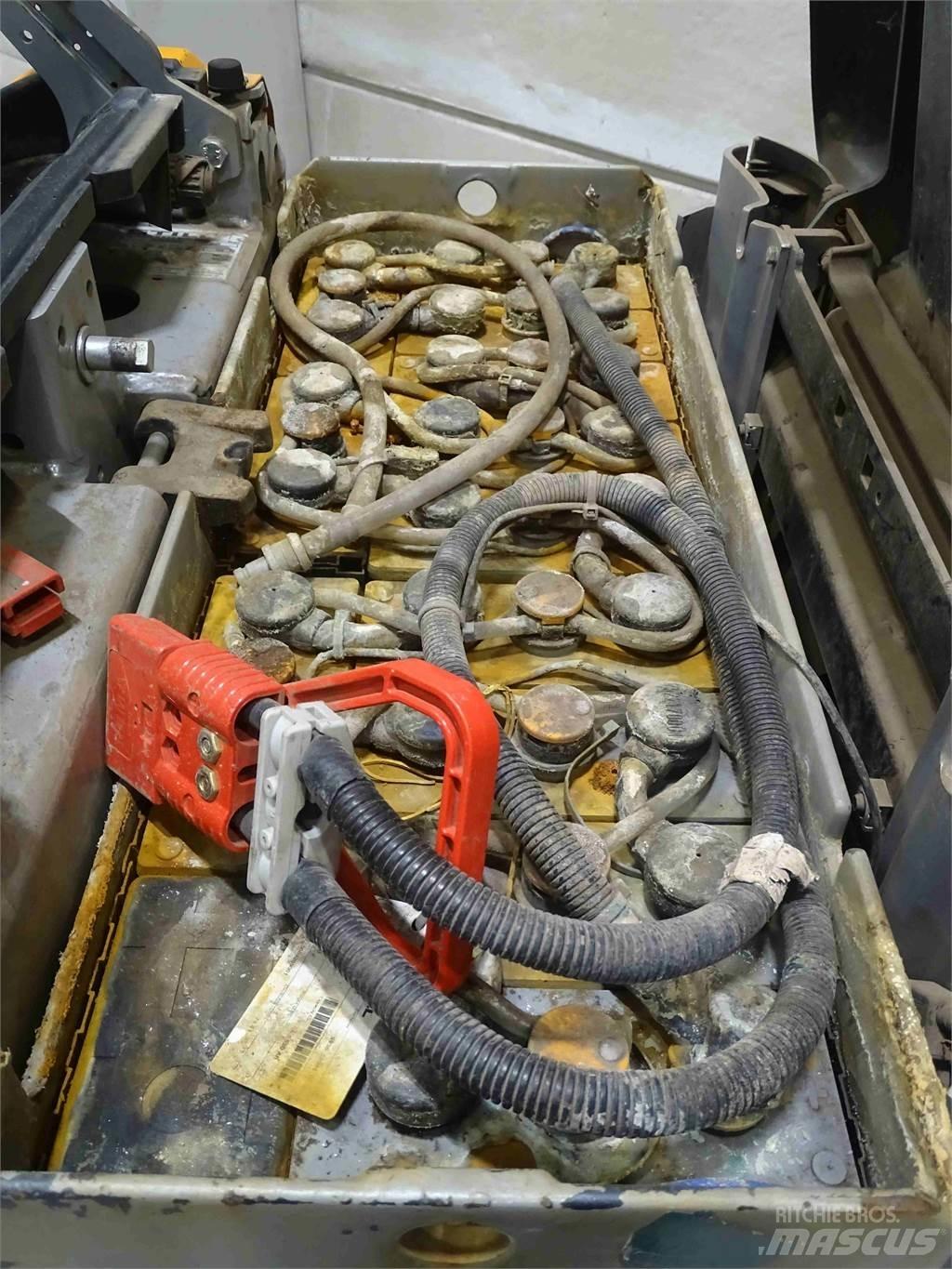 Still OPX-L12 Matalakeräilytrukit