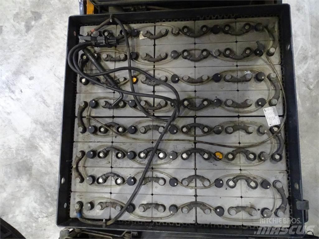 Still R60-40 Sähkötrukit