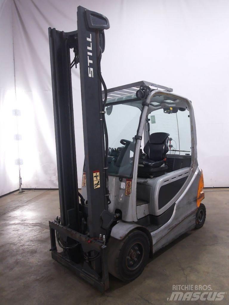 Still RX60-30L Sähkötrukit