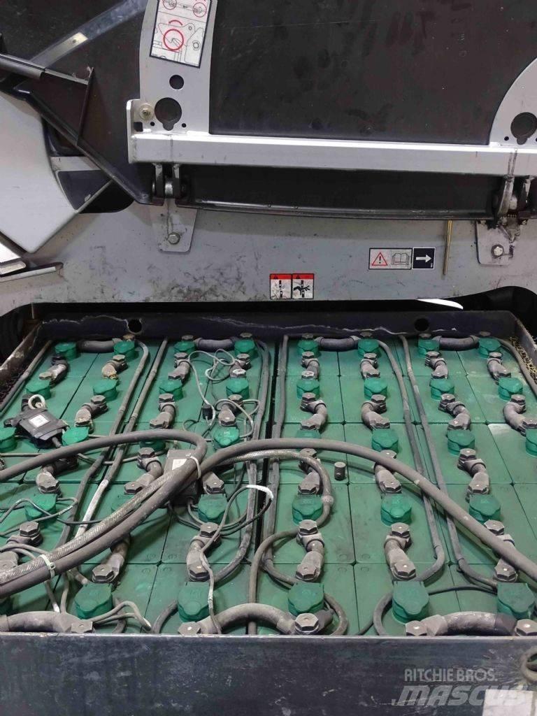 Still RX60-40 Sähkötrukit