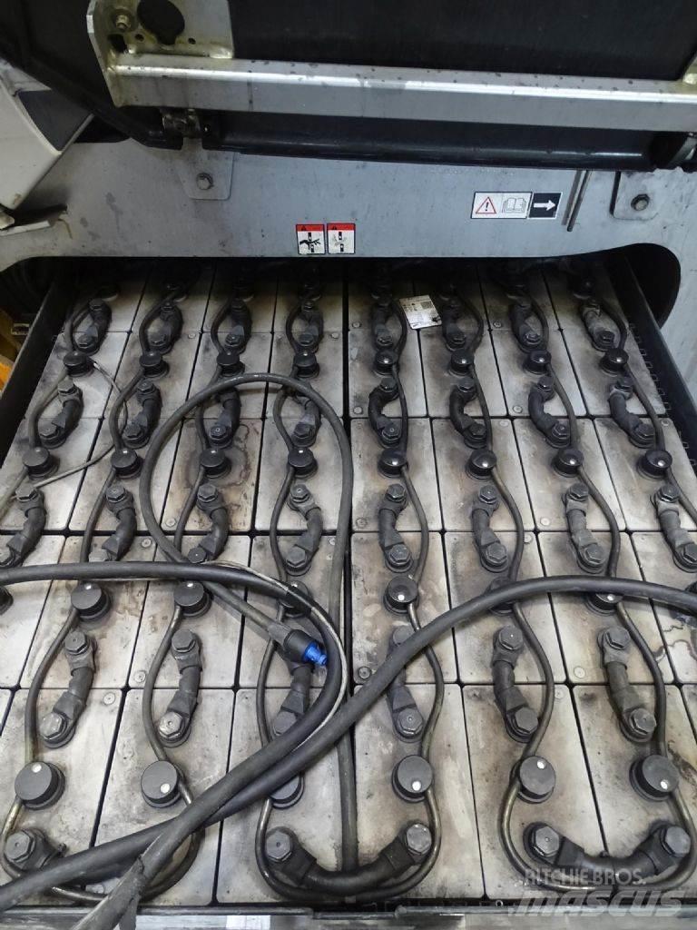 Still RX60-40 Sähkötrukit