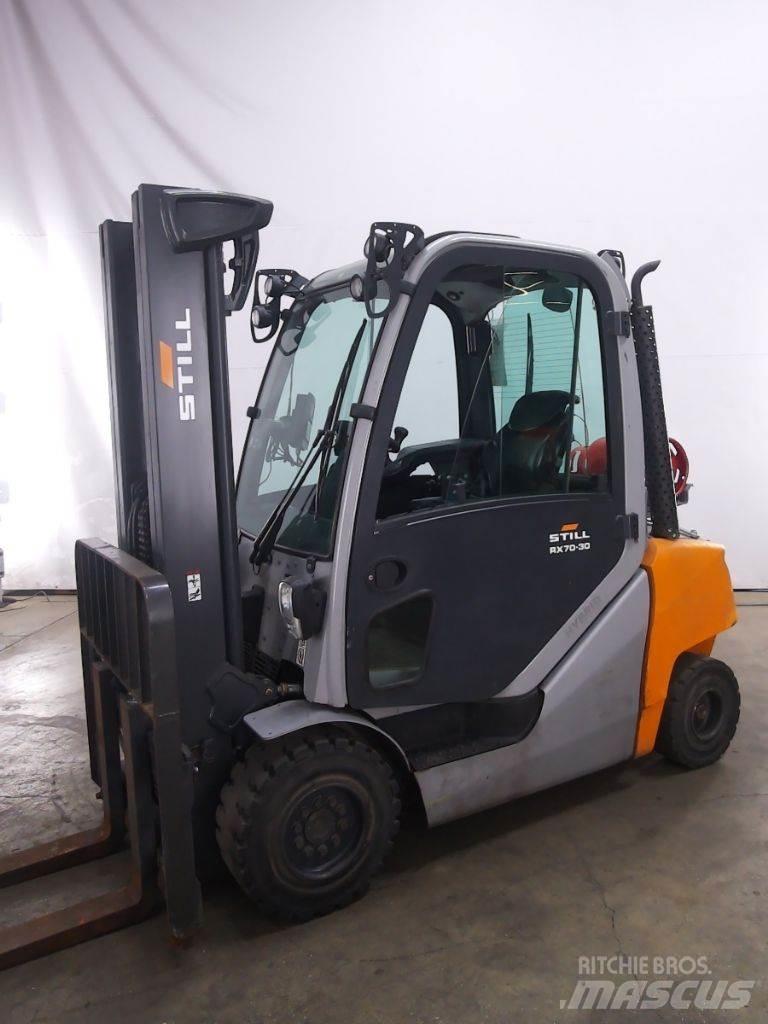 Still RX70-30T Nestekaasutrukit