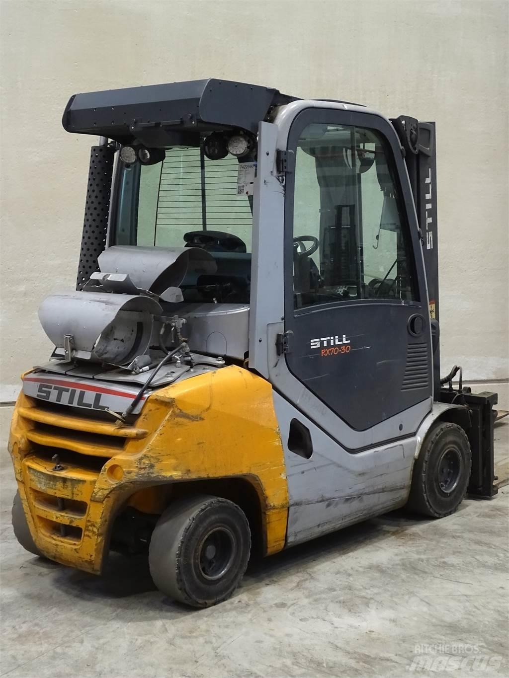 Still RX70-30T Nestekaasutrukit