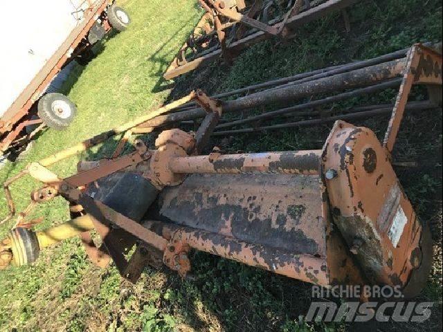 Howard HR3M Kultivaattorit