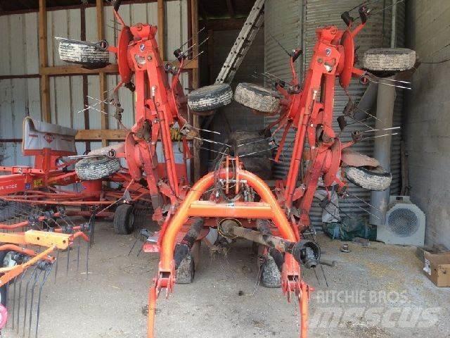 Kuhn GF 7702 Pöyhimet ja haravat