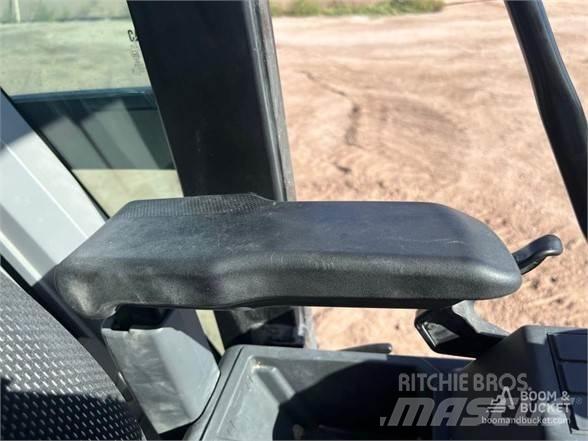 CAT 320 Telakaivukoneet