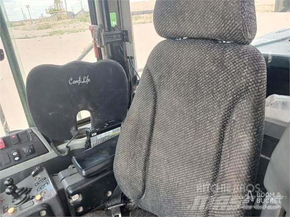 CAT 982M Pyöräkuormaajat